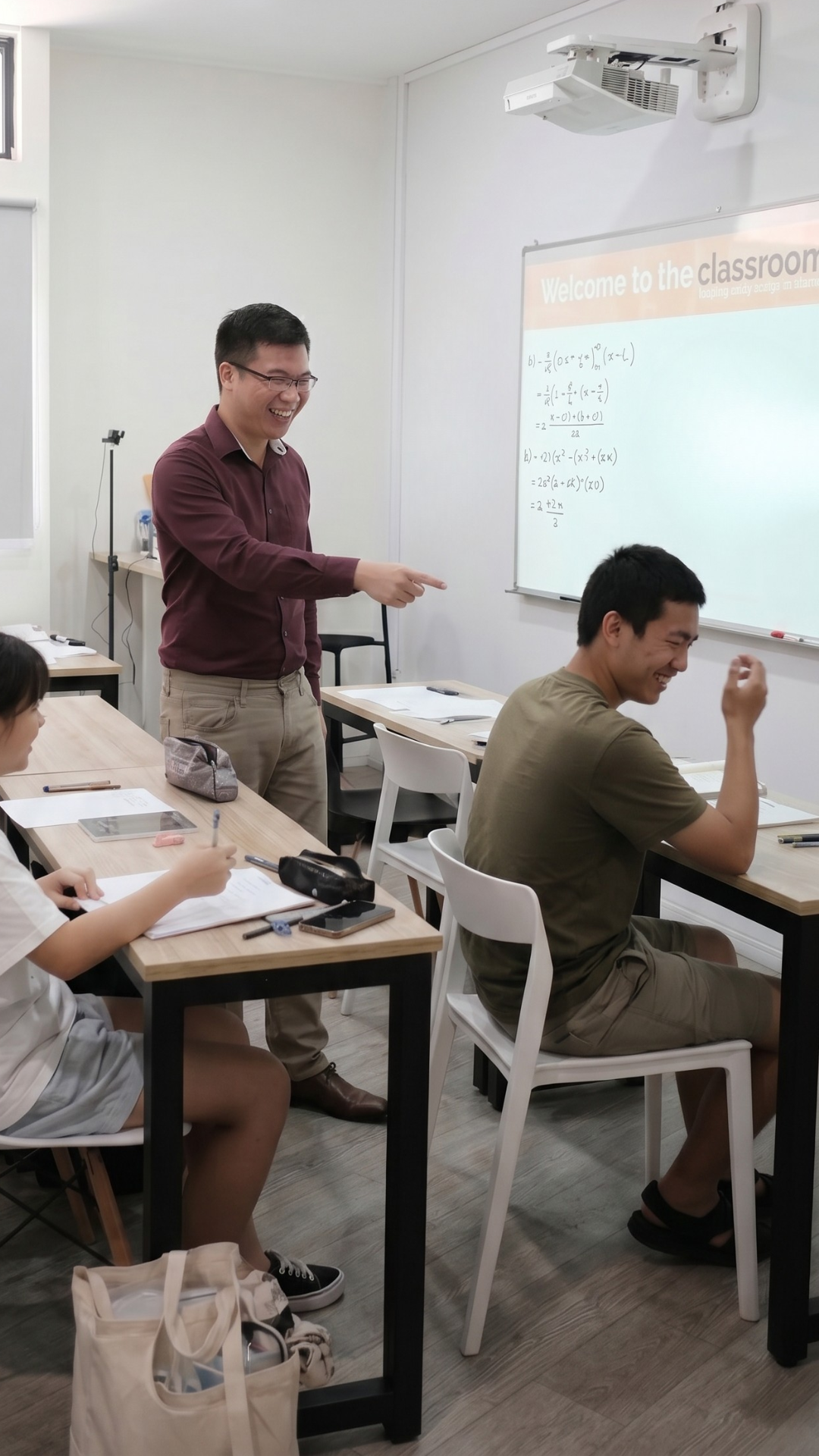 H2-Math-tutor-in-class.png
